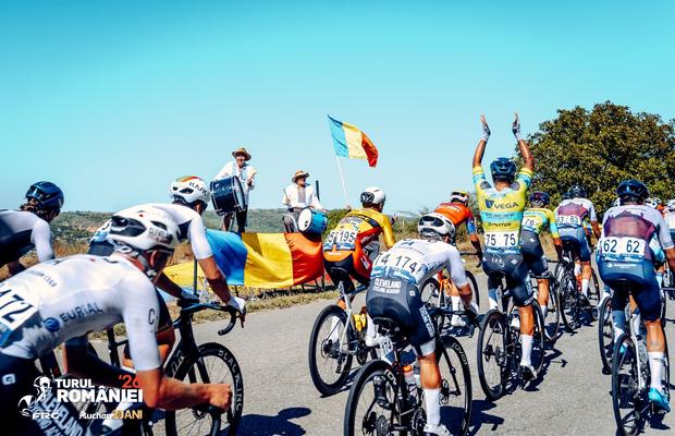 Câștigător decis la photo-finish! Radoslaw Fratczak triumfă în prima etapă a Turului României