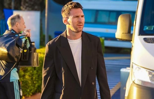 Ași pe teren, patroni în afara lui: de ce Messi, Ronaldo sau Mbappe cumpără cluburi