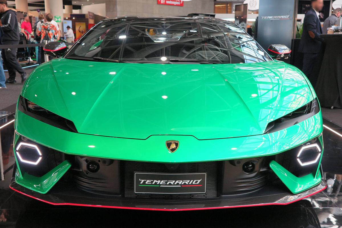 Fabulos! Cum arată modelul de Lamborghini de peste 600.000 de euro, care intră în dotarea Poliției