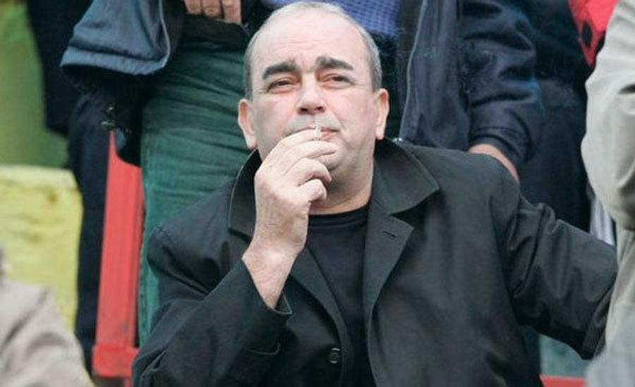 Gigi Nețoiu a urmat trei ani cursurile Școlii Militare de la Băneasa înainte de a începe să activeze, în 1985, în calitate de ofițer de filaj-investigații în structura Securității comuniste Fișa de Cadre de la Securitate a lui Gigi Nețoiu: de la lăcătuș la ofițer de filaj, câți bani câștiga și ancheta după fuga Nadiei + Dezvăluire: „Nașul meu, șeful Contrainformațiilor Militare”