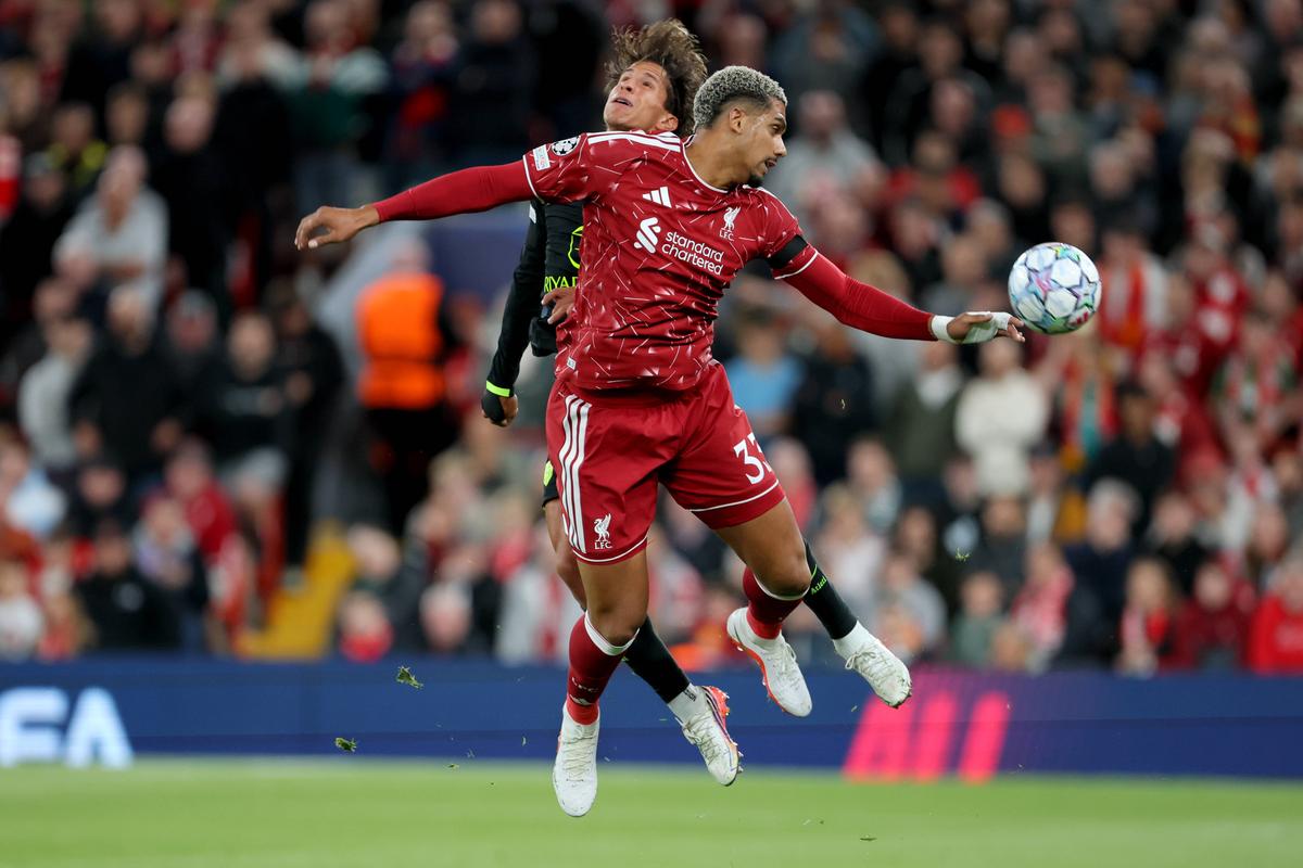 Mijlocașii lui Andoni Iraola aduc victoria celor de la Liverpool în „blockbusterul” cu Atletico Madrid