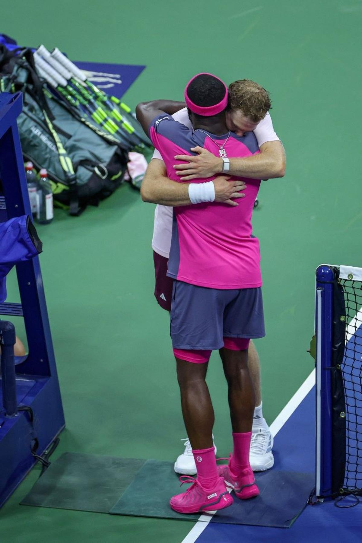 Moment emoționant la finalul partidei Tiafoe-Michelsen, iar numărul 3 WTA a plâns în vestiar urmărind scena