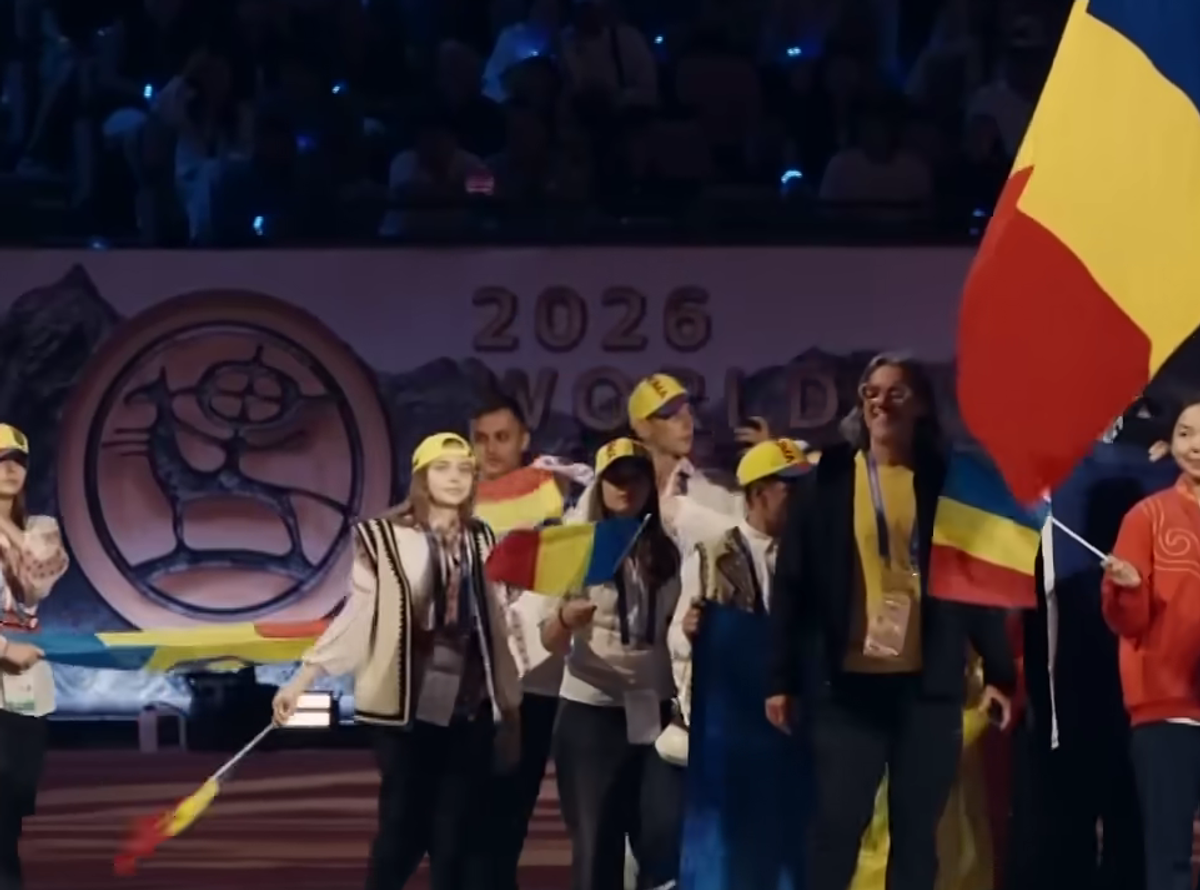 Victor Ponta, cu tricolorul în fața lui Putin, Erdogan și a președintelui Chinei » România a trimis 70 de oameni la competiția misterioasă din Kârgâzstan