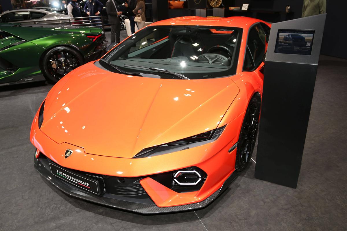 Fabulos! Cum arată modelul de Lamborghini de peste 600.000 de euro, care intră în dotarea Poliției