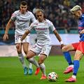 Cristi Ignat, primul din stânga, va juca tot în vișiniu // foto: Imago Images