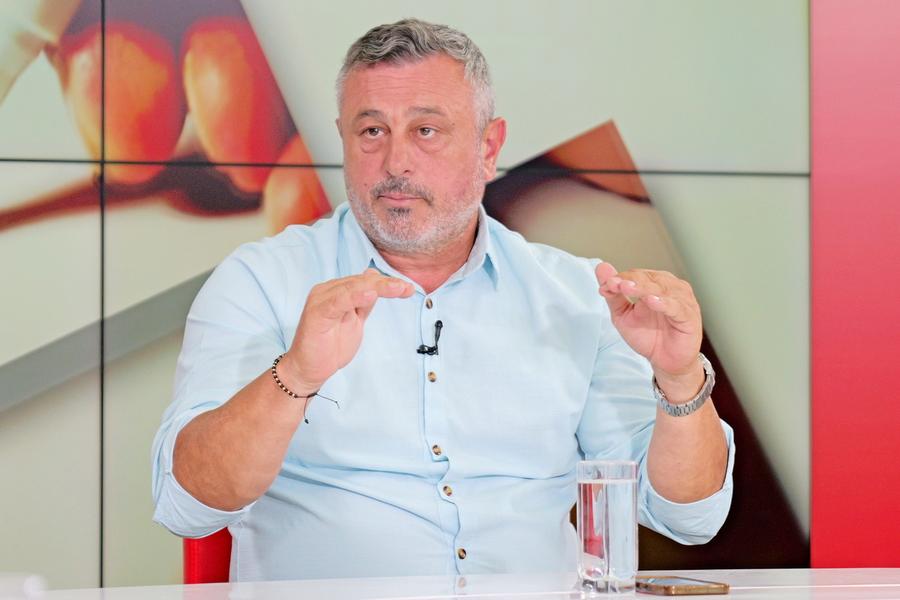 Cristi Munteanu Probleme mari la Oțelul » Obligați să vândă pentru supraviețuire: „Băi fraților, nu avem, nu ne permitem!”