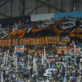 Peluza fanilor OM la meciul de pe „Velodrome” de sâmbătă din Ligue 1 (2-3 cu FC Paris) / Foto: Imago