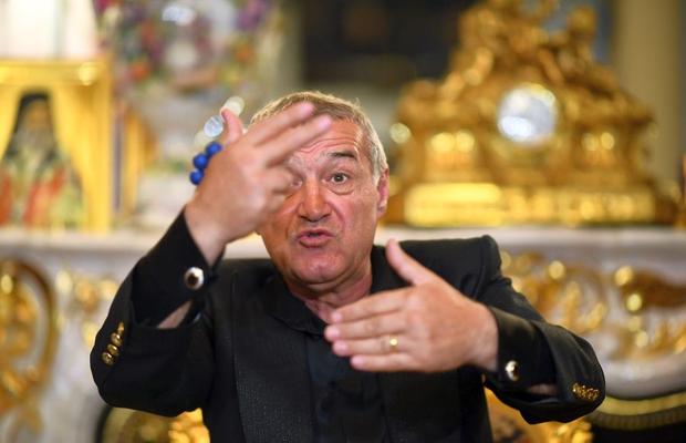 FCSB // Gigi Becali s-a săturat de țepe! A decis să schimbe strategia: „De ce să mă încarc? Așa vor fi contractele”