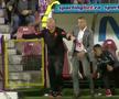 Cristi Panin și Dan Petrescu, într-unul dintre momentele vulcanice ale „Bursucului”