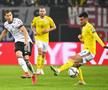 Andrei Ivan (dreapta), încercând să blocheze pasa lui Leon Goretzka // foto: Imago Images