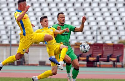 Dinamo, victorie dramatică în amicalul cu Petrolul » Cine a marcat + Rednic a schimbat sistemul