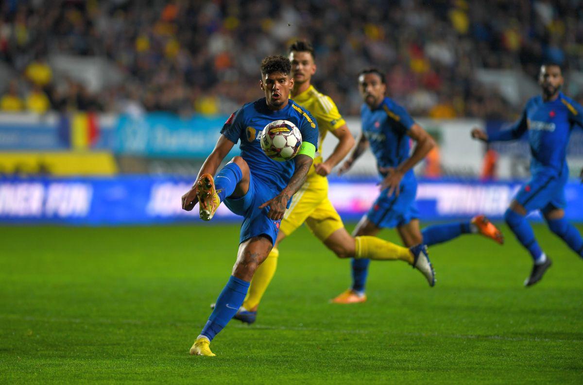 Henț evident, în careu, la Dawa, în Petrolul - FCSB » De ce nu a dictat penalty Horațiu Feșnic
