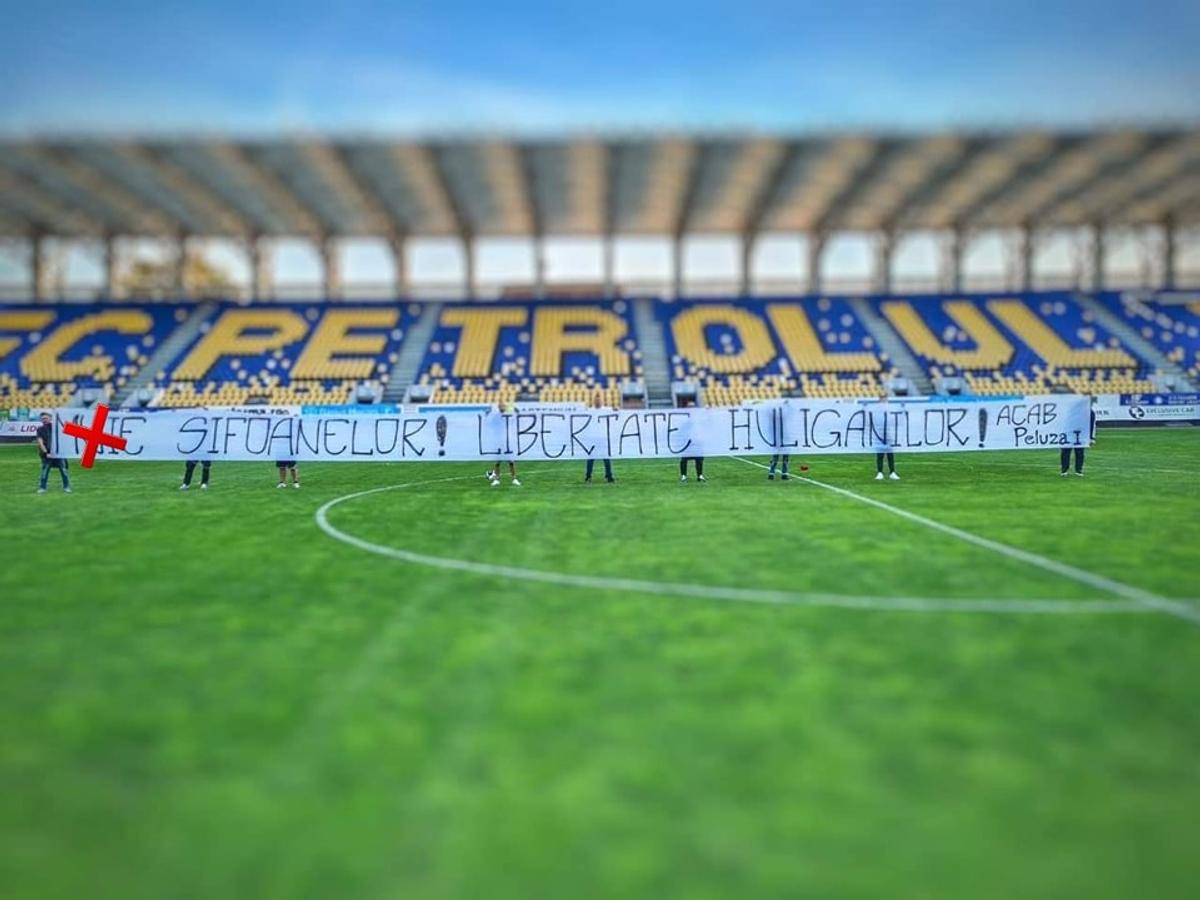 Dispută între ultrașii Petrolului și ai lui FCSB