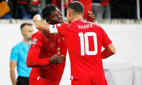 Embolo și Xhaka, vedetele Elveției // FOTO: Imago