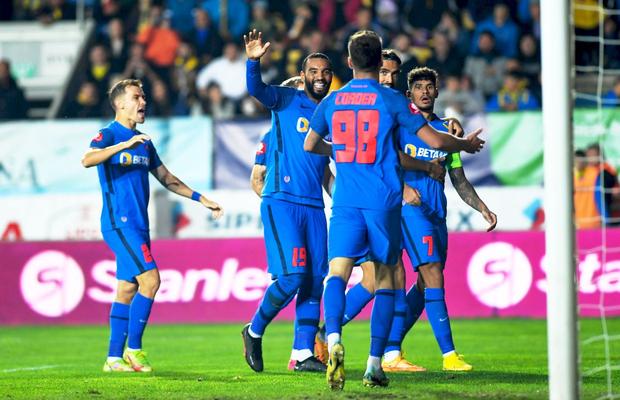 Cine transmite FCSB - Silkeborg la TV