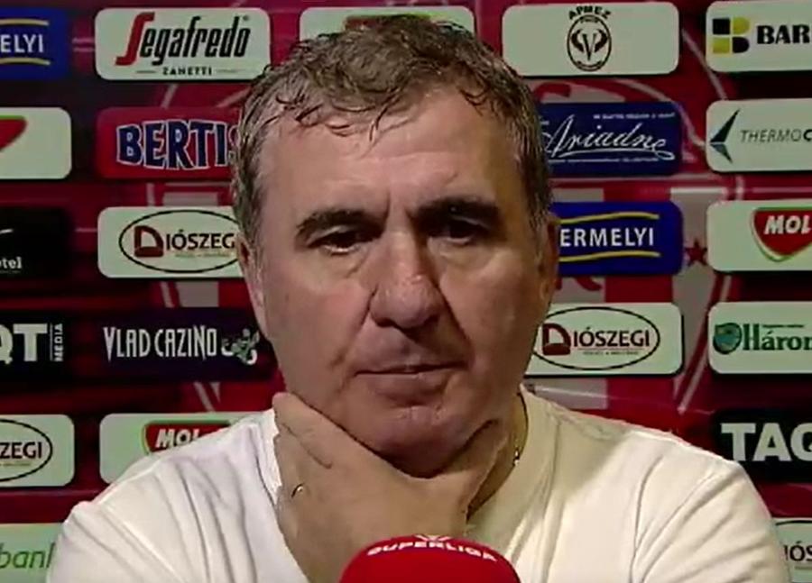 Gică Hagi, nervos la interviuri / Captură Digi Sport Gică Hagi a izbucnit la adresa propriului staff: „Sunt nervos, e o greșeală foarte mare! Să mi se spună că poate juca și apoi să văd asta?!”