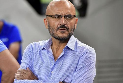 Marius Croitoru, 43 de ani, vine la FCU Craiova după 3 eșecuri la rând, unul chiar la clubul lui Adrian Mititelu, unde n-a rezistat nici 4 luni sezonul trecut.