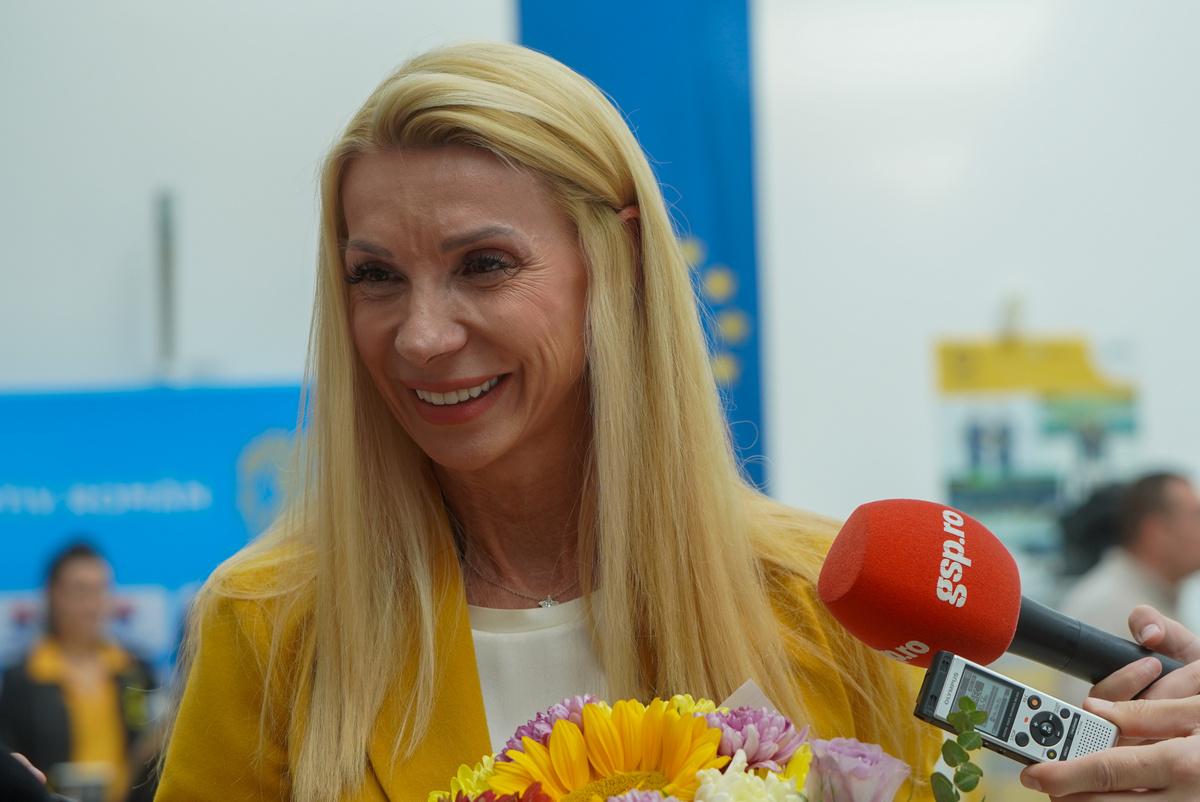 Avertisment pentru „tricolore” » Narcisa Lecușanu: „Nu e ușor să joci în fața unor adversari pe care pare că-i desconsideri”