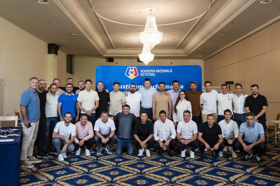 Participanții la cursul FRF de director sportiv Șocant: Gabi Tamaș i-a rupt piciorul oficialului din Superligă, la Iaki! Prima reacție a victimei, de pe patul de spital, pentru GSP.ro