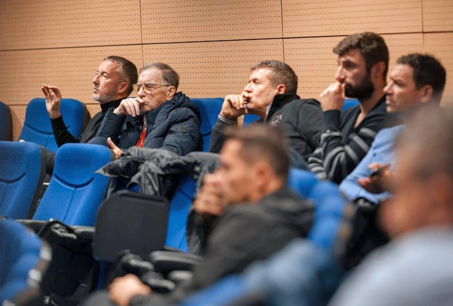 Farul nu l-a luat în serios pe Kyros Vassaras! L-au trimis pe șeful securității la întâlnirea dedicată arbitrajului din Superligă