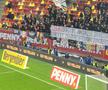 Galeriile s-au războit prin mesaje în Dinamo - Rapid » „Câinii” le-au luat fața giuleștenilor