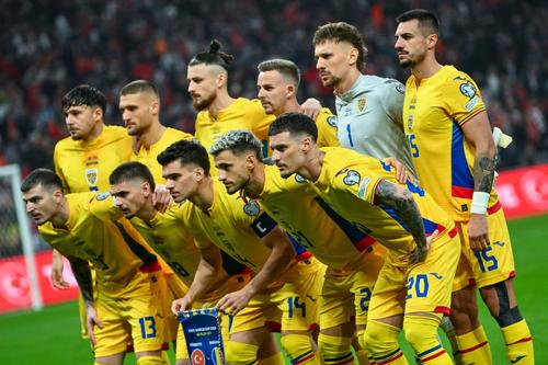 Echipa națională a României a căzut pe locul al 58-lea în lume, dar are jucători care și-au mărit cota de piață / Foto: Imago