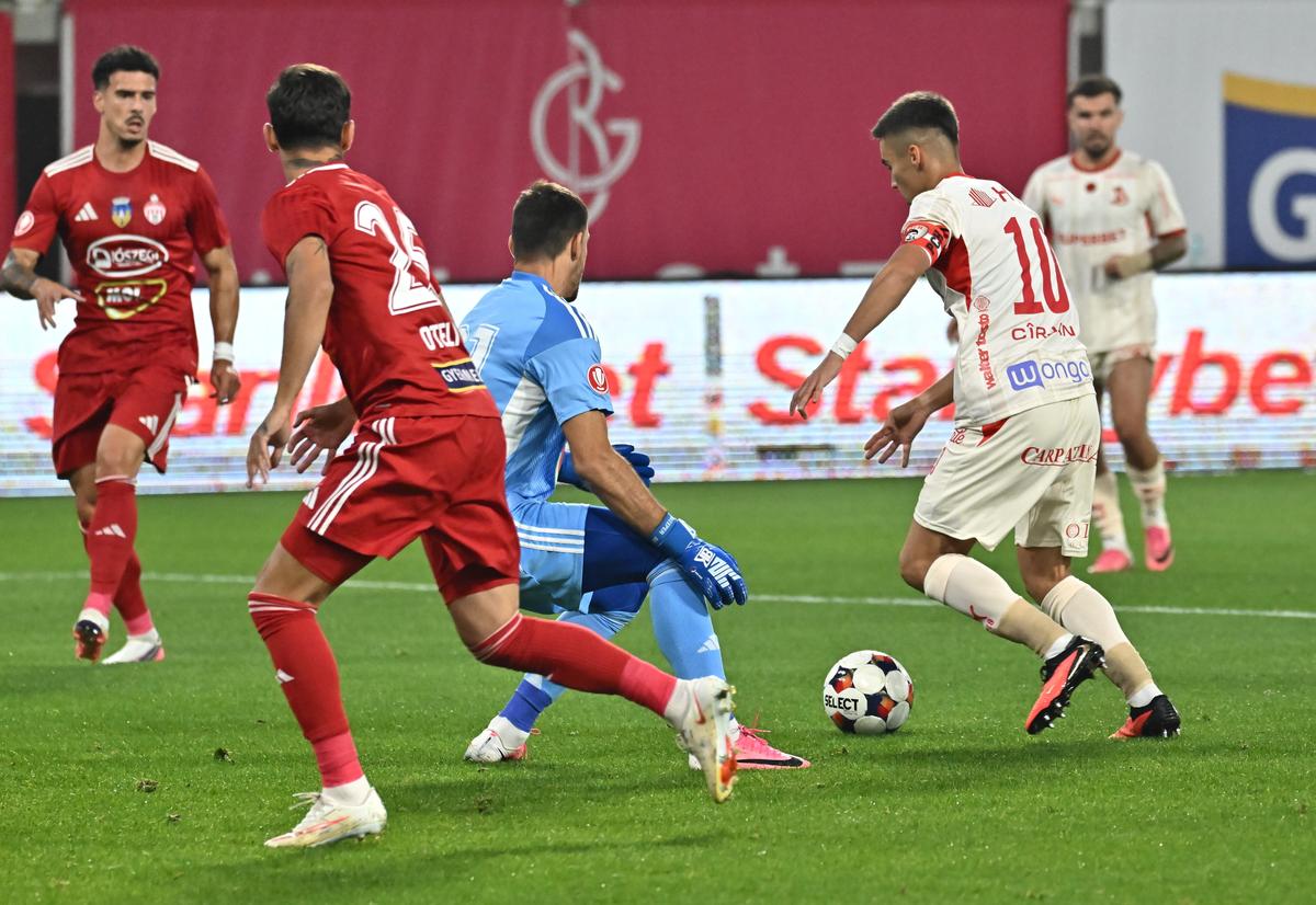 Imagini înainte de Sepsi - Dinamo