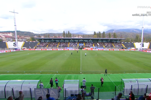 Corvinul - FC Voluntari, în etapa #11 din Superligă » Fază încinsă în minutul 4