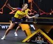 Bernadette Szocs alături de Eliza Samara