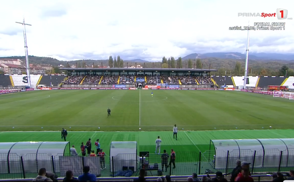 Etapa a început cum nu se putea mai frumos! CINCI goluri în Corvinul - Voluntari și salt direct în play-off
