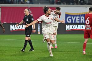 Dinamo defilează în Superliga! N-a avut emoții nici cu Sepsi și se desprinde în fruntea clasamentului