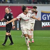 Dinamo defilează!