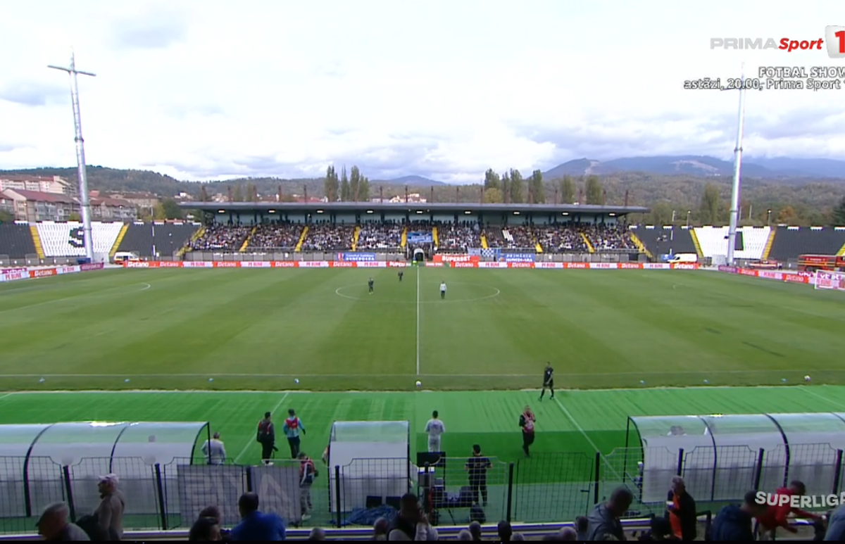 Etapa a început cum nu se putea mai frumos! CINCI goluri în Corvinul - Voluntari și salt direct în play-off
