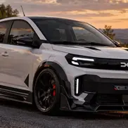 Pachetul de tuning gândit pentru noua Dacia Spring // foto: www.carscoops.com