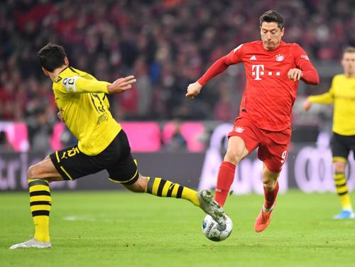 Bundesliga se reia în acest weekend, cu primele patru clasate, Bayern, Dortmund, Leipzig și Gladbach despărțite de un ecart de 6 puncte