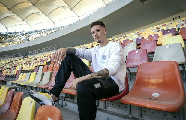 Dennis Man te încurajează să rămâi în formă si pregătit în campania Nike, Back To Sport!
