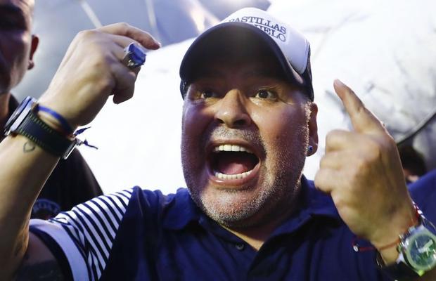 „Maradona se recuperează incredibil” » A văzut meciul pe tabletă și a înjurat în spital la golul egalizator!