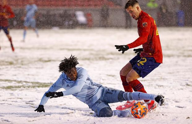 VIDEO Americanii joacă fotbal în zăpadă » Ninsoare abundentă în MLS