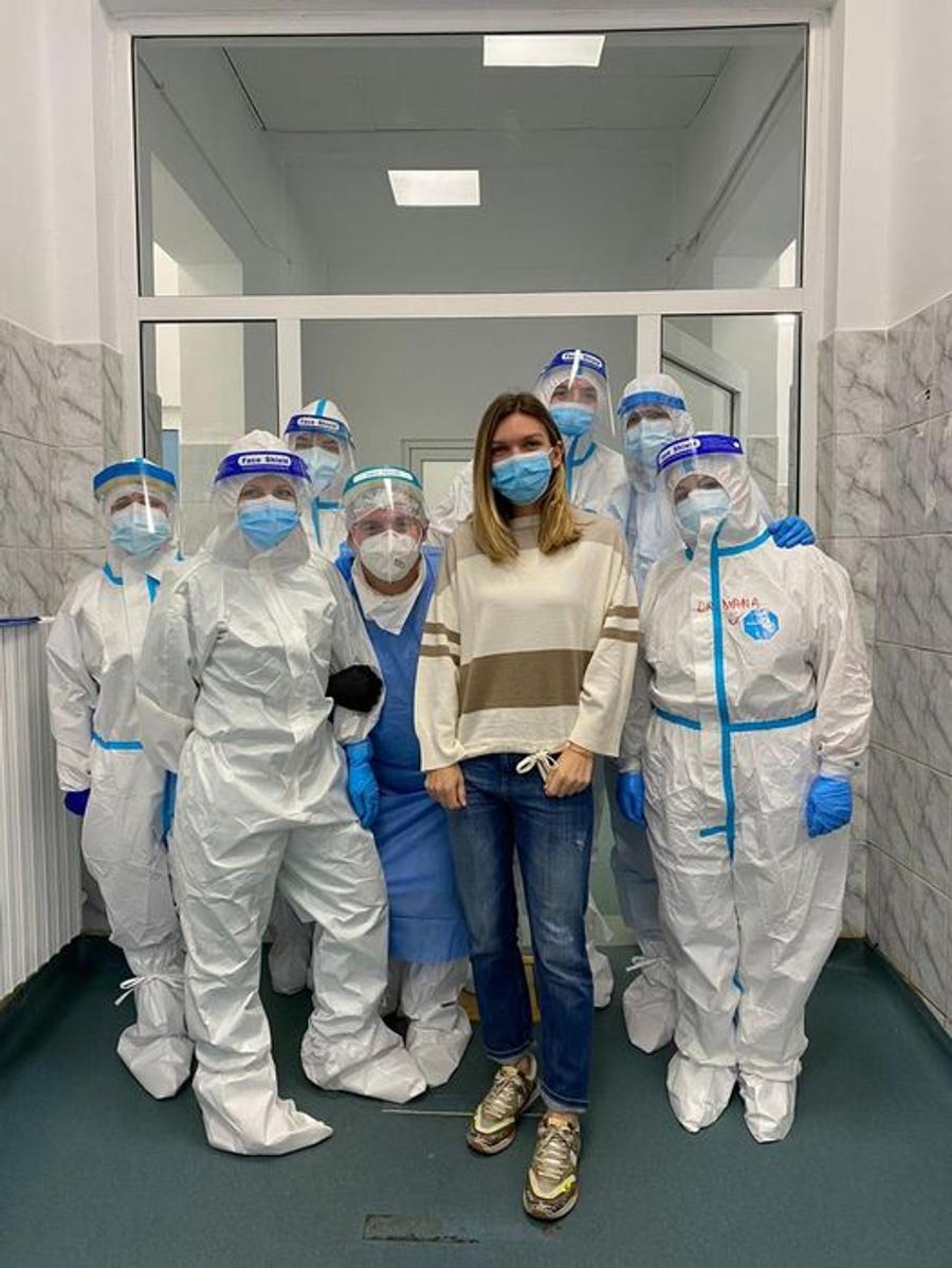 Simona Halep, victima conspiraționiștilor, după ce s-a vindecat de coronavirus: „Și tu ai căzut în plasa lor? Ai luat câteva mii de euro”