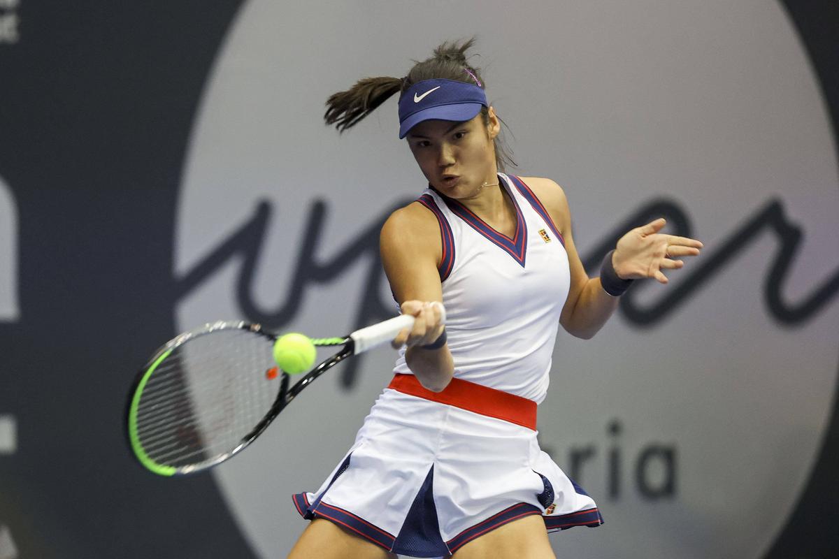 Emma Răducanu, eliminată la Linz » A fost învinsă de o jucătoare venită din calificări
