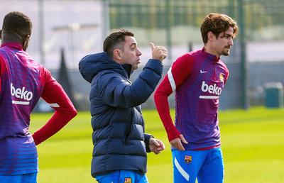 Cu Xavi nu e de glumă! Reguli stricte la Barcelona » Pique, vizat de noul regulament