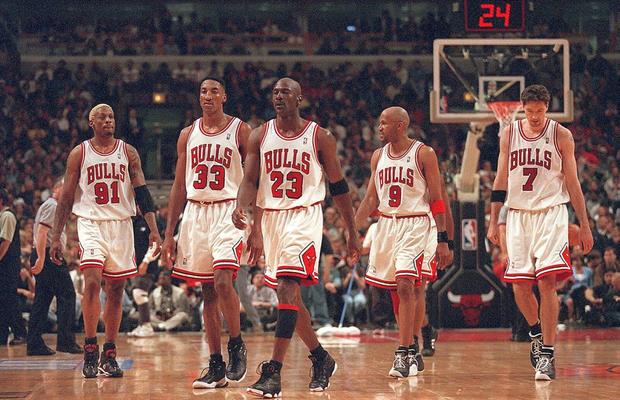 O legendă de la Chicago Bulls contestă titlul lui Michael Jordan: „Nu ar fi reușit fără mine! Vreau să fiu considerat GOAT” » Cine crezi că e cel mai bun baschetbalist din istorie?