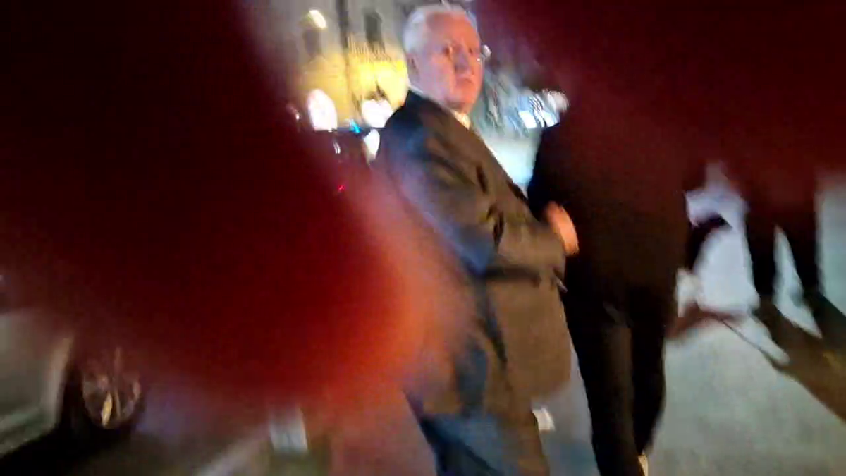 Dumitru Dragomir, conflict violent pe stradă cu protestatarul „Ceaușescu”