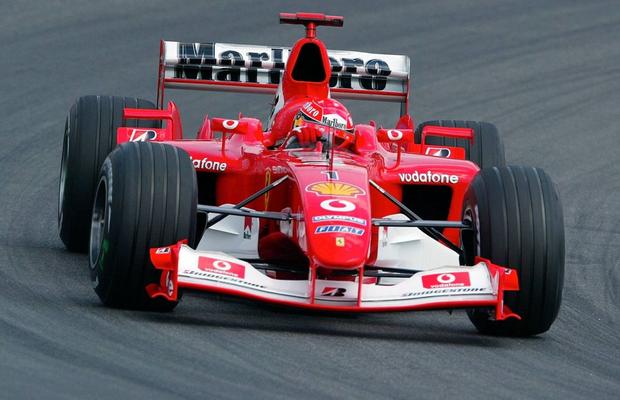 Un monopost făcut celebru de Schumacher se vinde pentru o sumă fabuloasă!