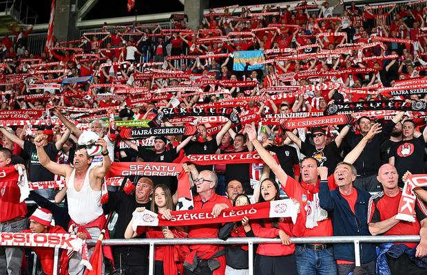 „Cei care scandează împotriva altor etnii nu reprezintă societatea românească” » Galeria lui Sepsi ia atitudine, după valul de xenofobie de la meciurile din campionat