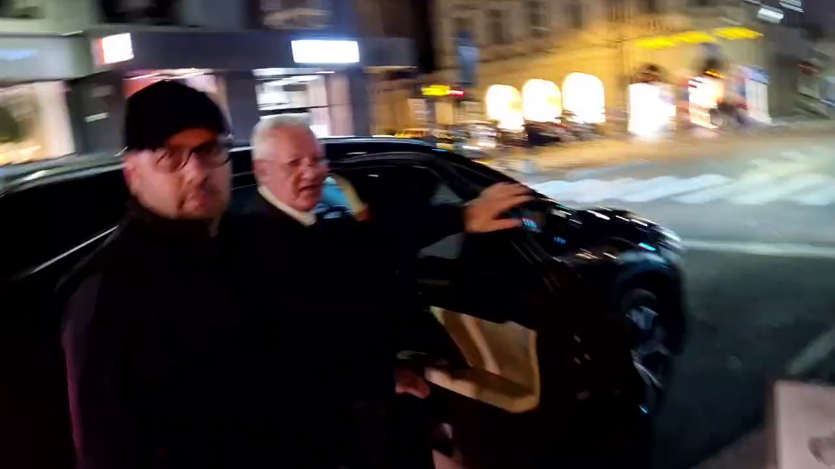 Dumitru Dragomir, conflict violent pe stradă cu protestatarul „Ceaușescu”