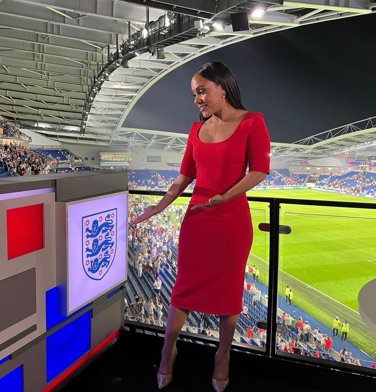 Alex Scott, fostă jucătoare în Premier League, are o relație cu artista Jess Glynne. Foto: Instagram