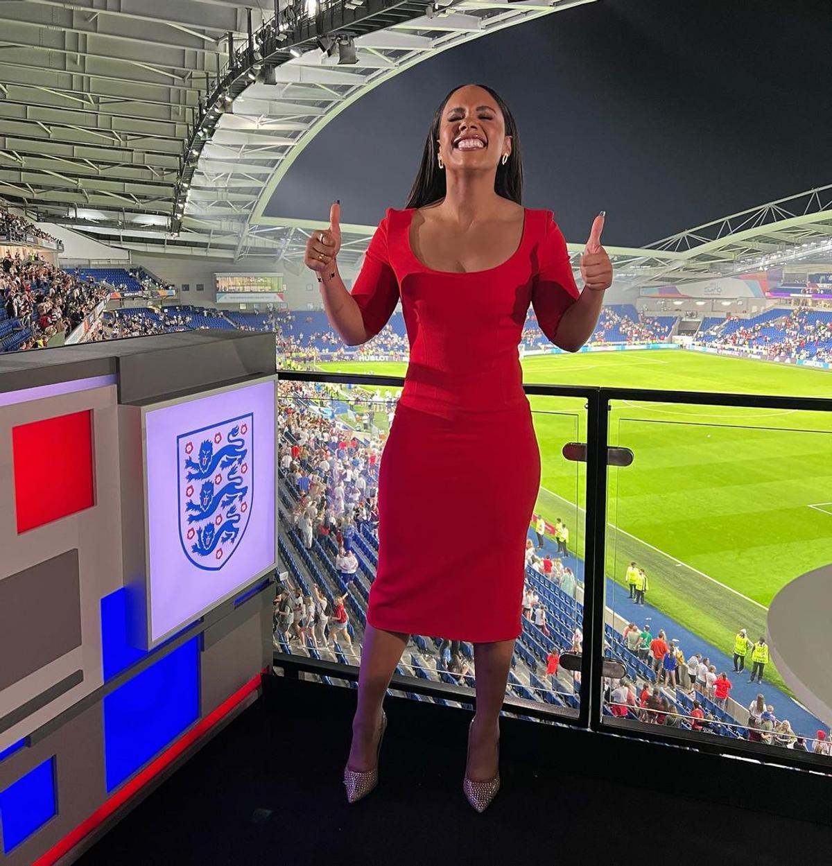Alex Scott, fostă jucătoare în Premier League, are o relație cu artista Jess Glynne. Foto: Instagram
