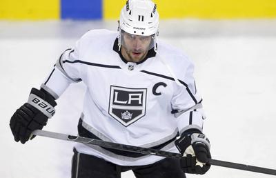 A scris istorie pe gheață! Anze Kopitar a devenit al patrulea jucător din istorie care înscrie 400 de goluri în NHL pentru Kings