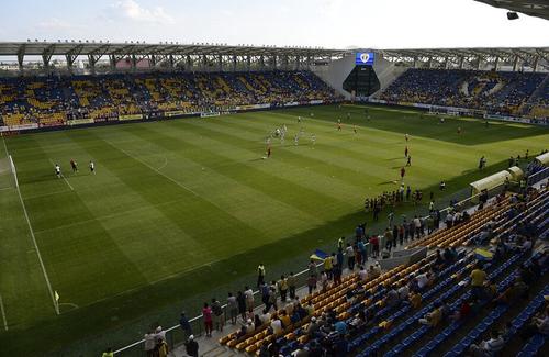 La Chindia, problemele financiare acumulate sezonul precedent se tot adună, Nu doar pentru cele 4-5 salarii restante la componenții lotului din campionatul trecut, care au depuse deja memorii la comisiile federale, dar și din alte părți.